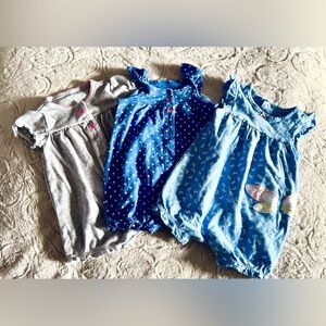Bundle of 3 Carter’s rompers size 6 months